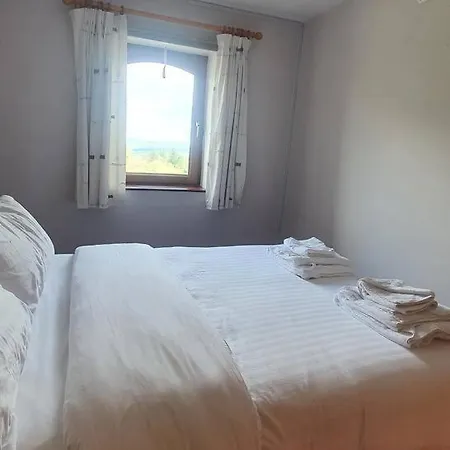 The Mountain Slievenamon Spacious 4 Bedroom House *