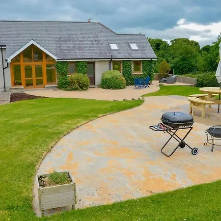 The Mountain Slievenamon Spacious 4 Bedroom House Feriehus Cloneen